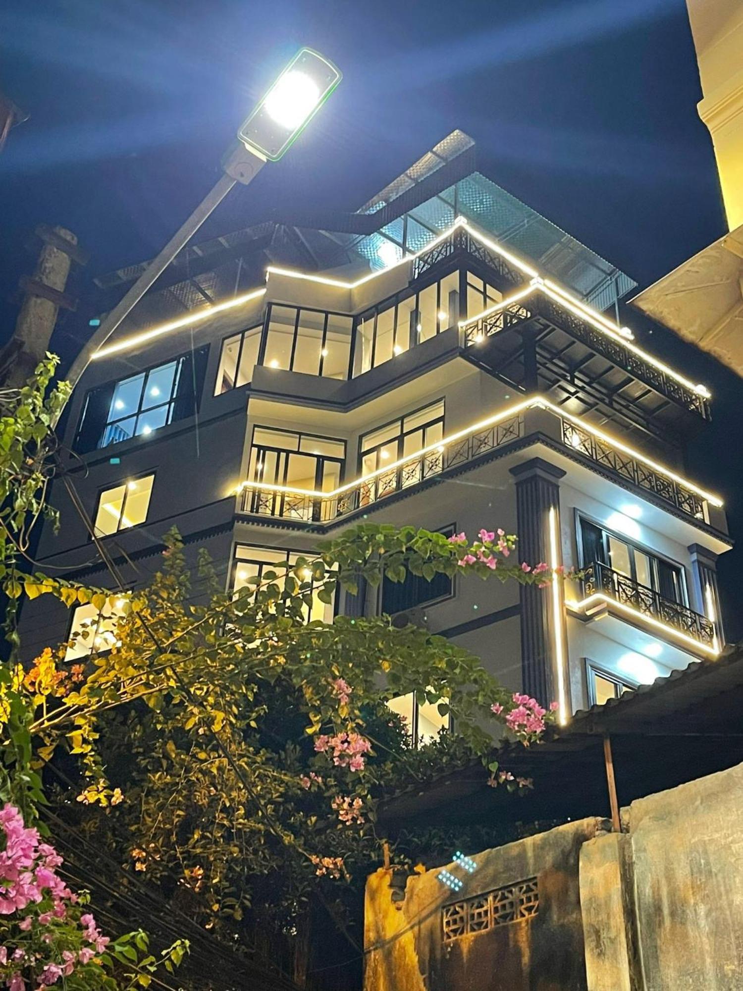 Light House & Rooftop Hanoi Exteriör bild